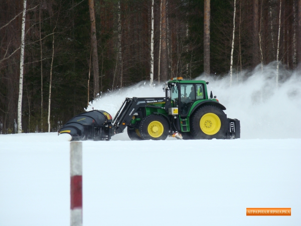 Скоростной передний снегоуборочный отвал серии AM «FMD».